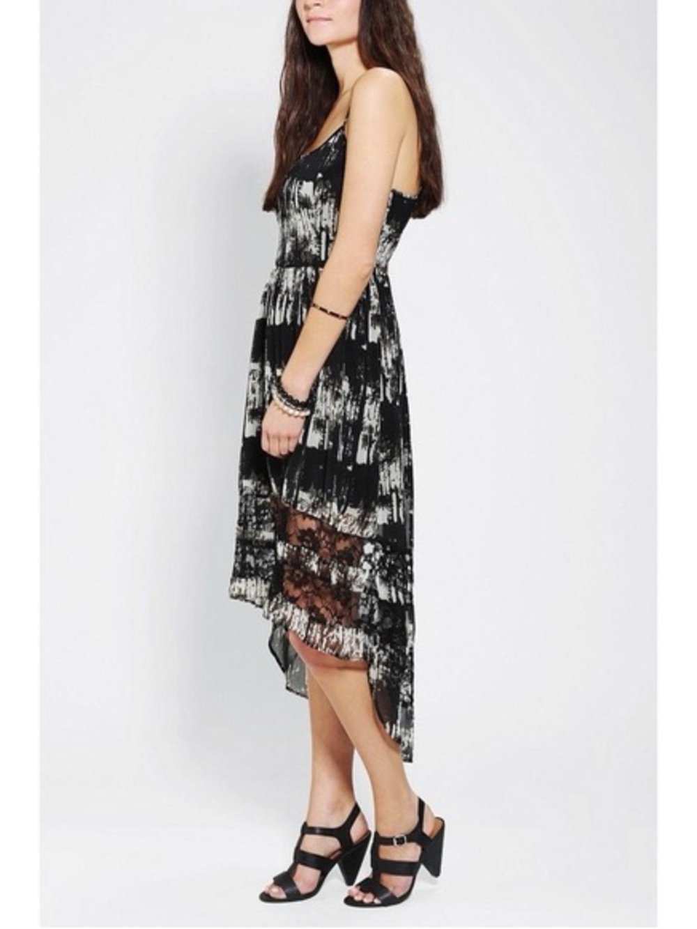 Women’s Black & White High-Low Lace Panel Sun Dress - Picture 2 of 7